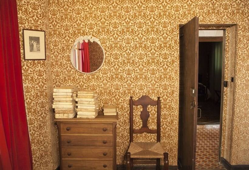 צימר Lo Palauet De La Muralla