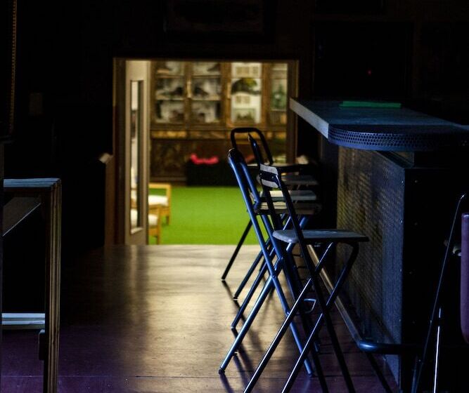 Hostel Layos, Toledo