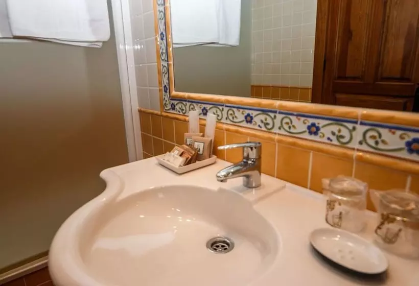 هتل Rural Andrín