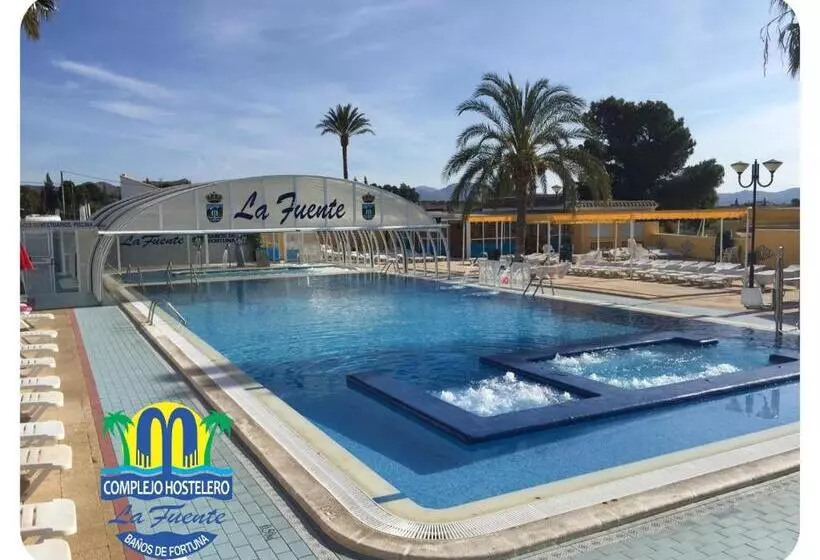 هتل Complejo Hostelero La Fuente
