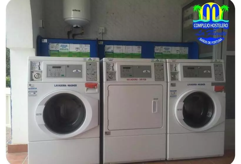 هتل Complejo Hostelero La Fuente