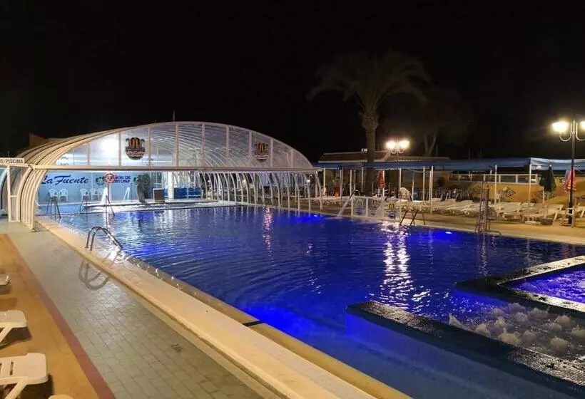 هتل Complejo Hostelero La Fuente