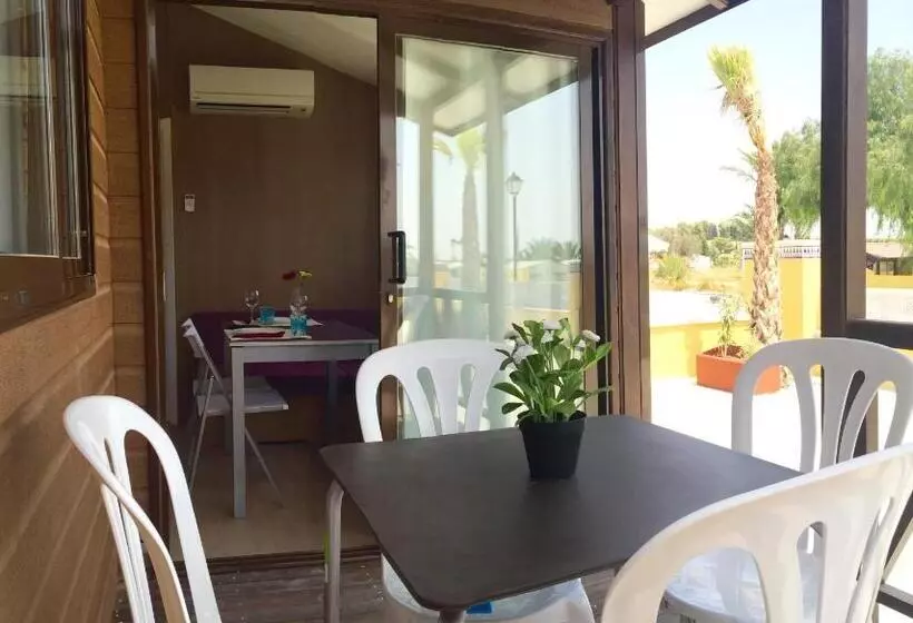 هتل Complejo Hostelero La Fuente