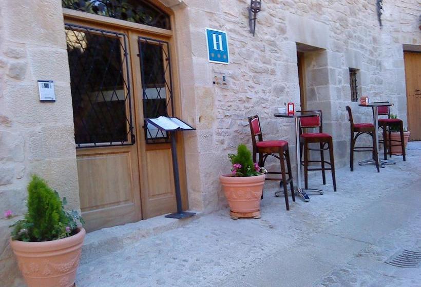 בית מלון כפרי El Castell