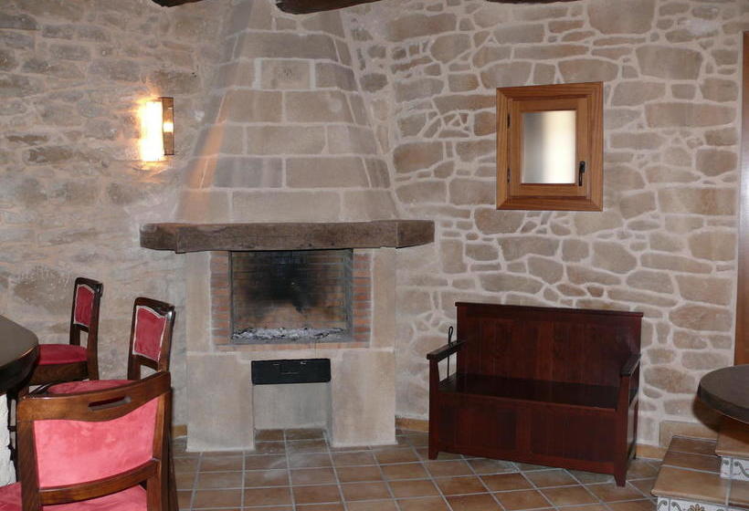 בית מלון כפרי El Castell