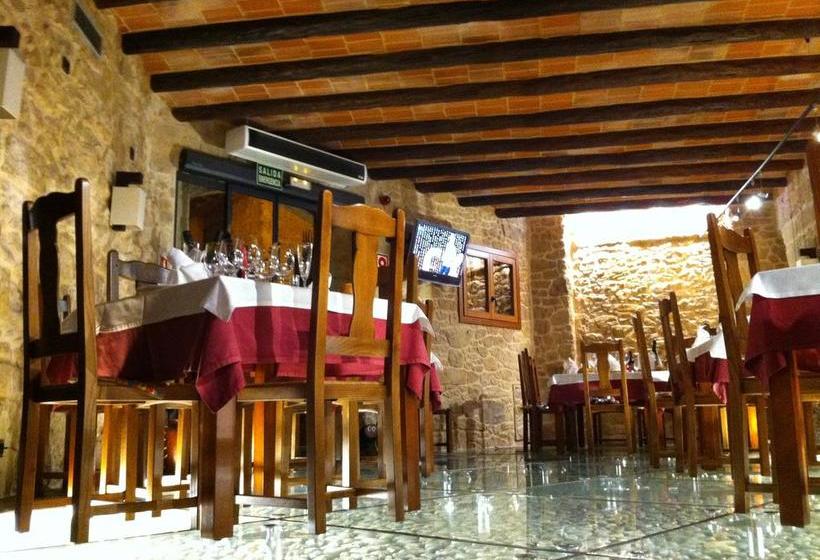 בית מלון כפרי El Castell