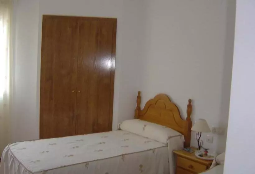 ホテル Hostal D´ernes