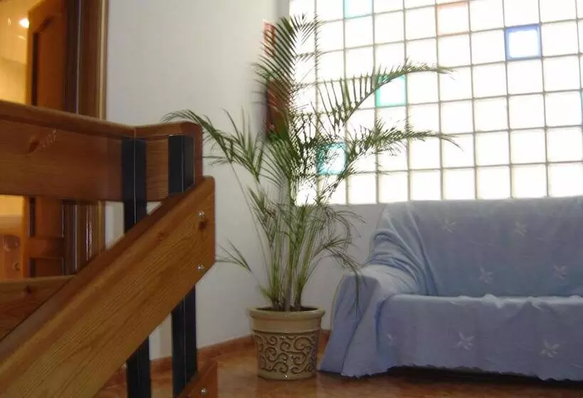 ホテル Hostal D´ernes