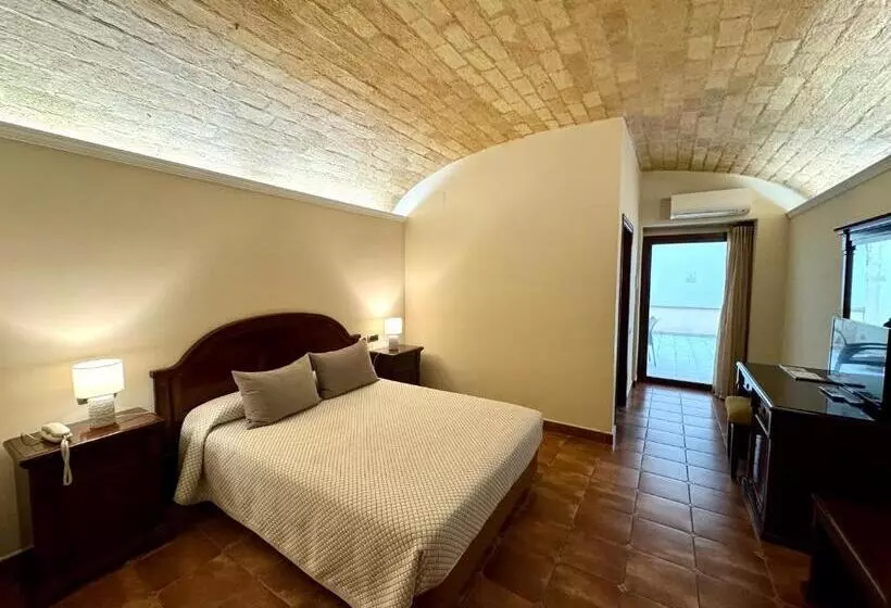 Hotel Kazar