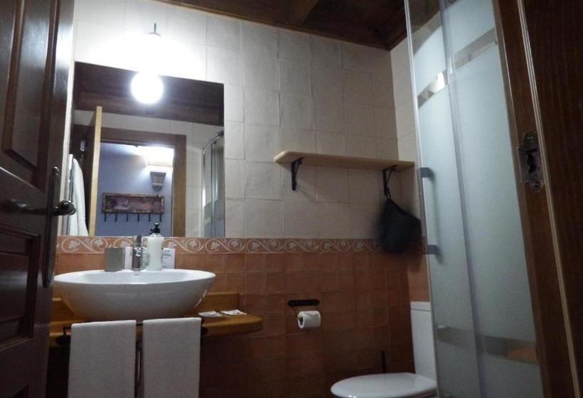 בית מלון כפרי La Casuca Del Esbardu