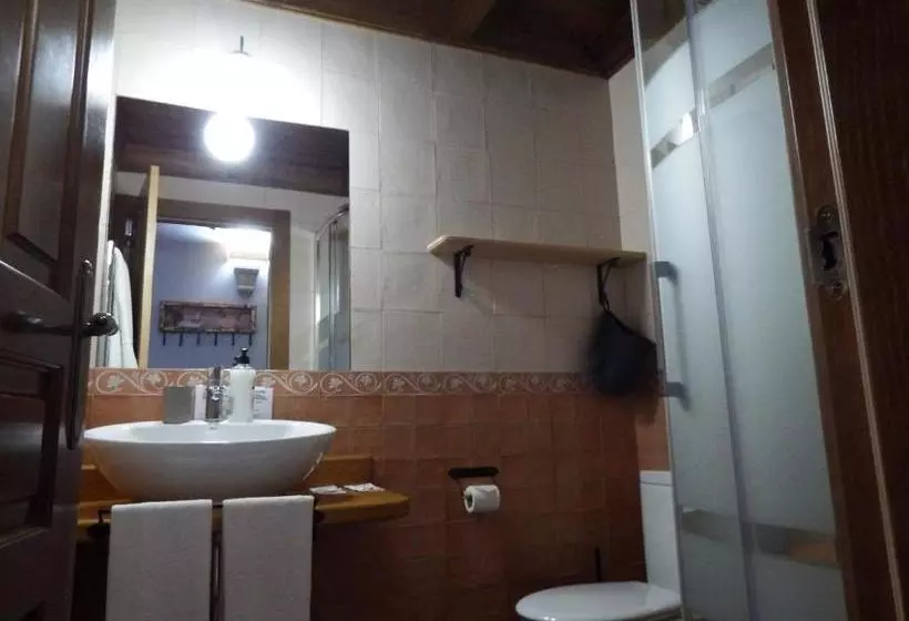هتل La Casuca Del Esbardu