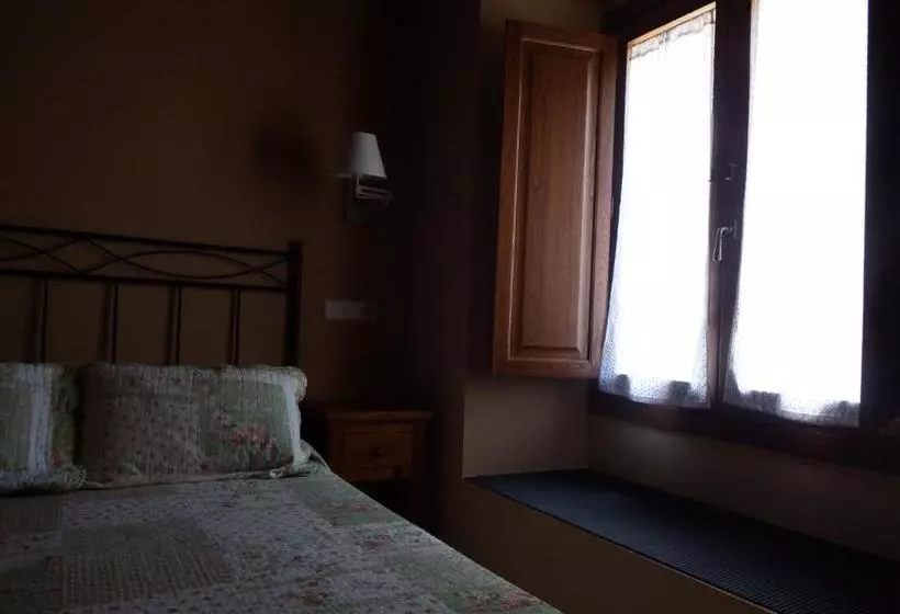 هتل La Casuca Del Esbardu
