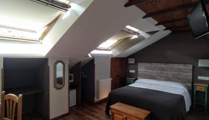 فندق La Corona Del Auteiro