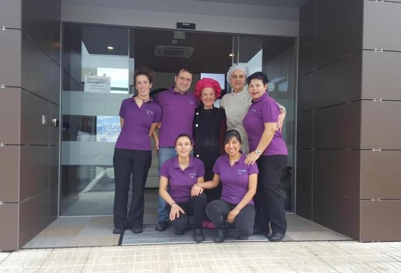 ホテル La Posada De Roces