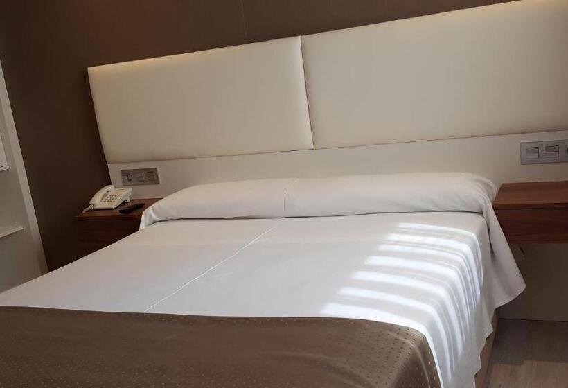 ホテル La Posada De Roces