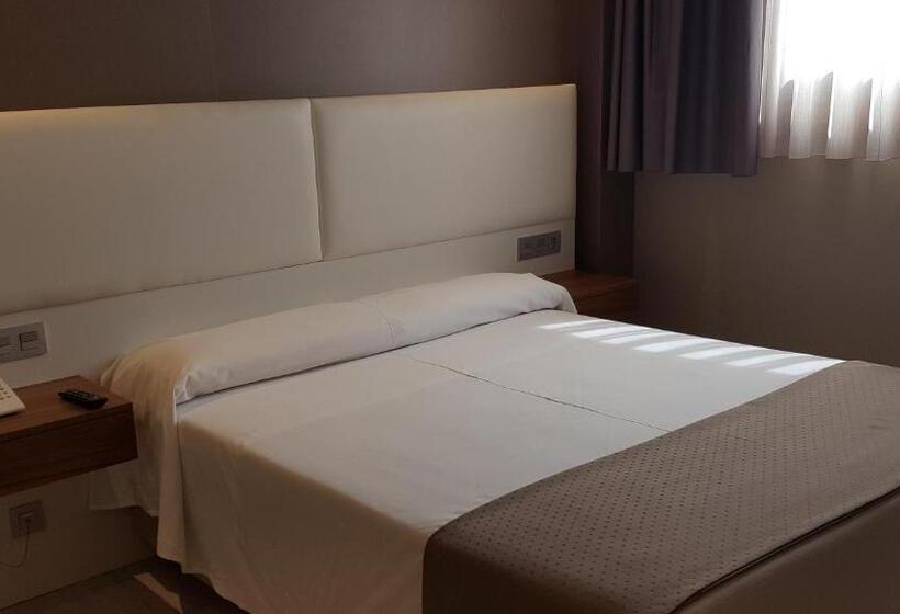 ホテル La Posada De Roces