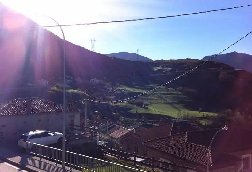 هتل Pensión El Mirador