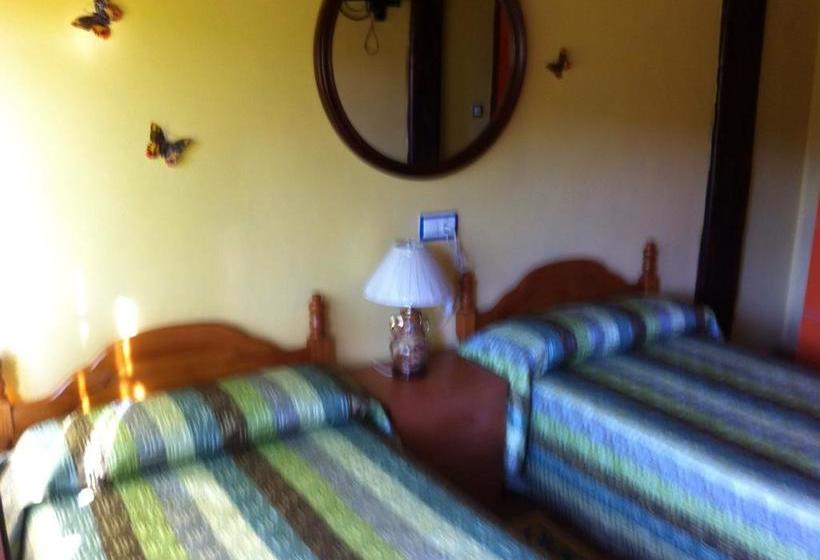 Отель Pensión El Mirador