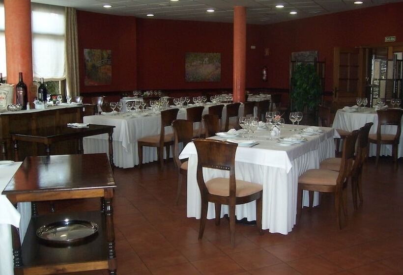 Отель Restaurante Los Prados