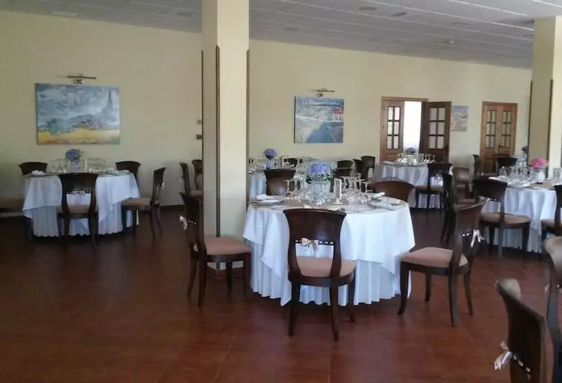 ホテル Restaurante Los Prados
