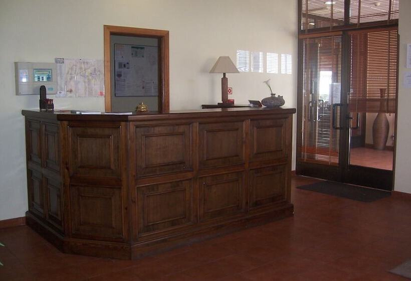 Отель Restaurante Los Prados