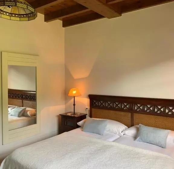 هتل Rural Andrín