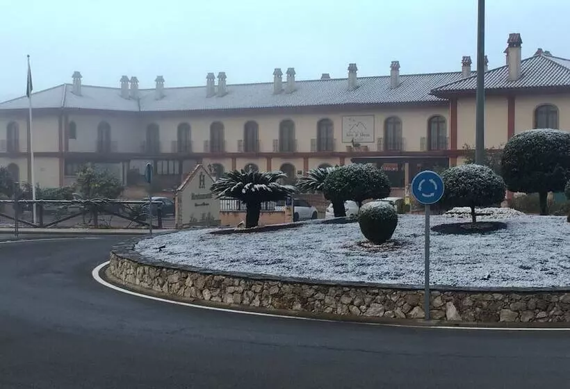 ホテル Sierra De Ubrique