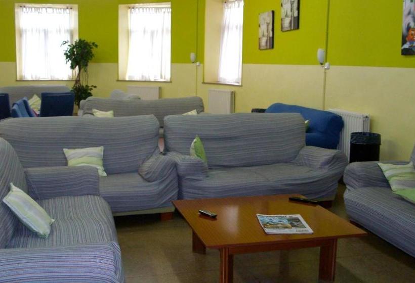 Mañarikua Hostelling International