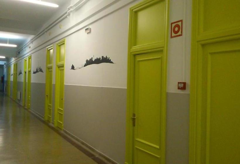 Mañarikua Hostelling International