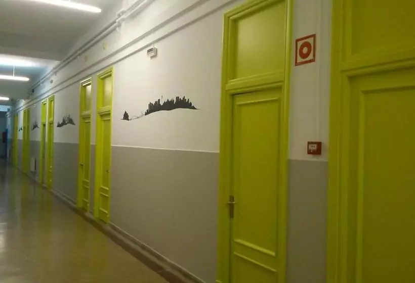 Mañarikua Hostelling International