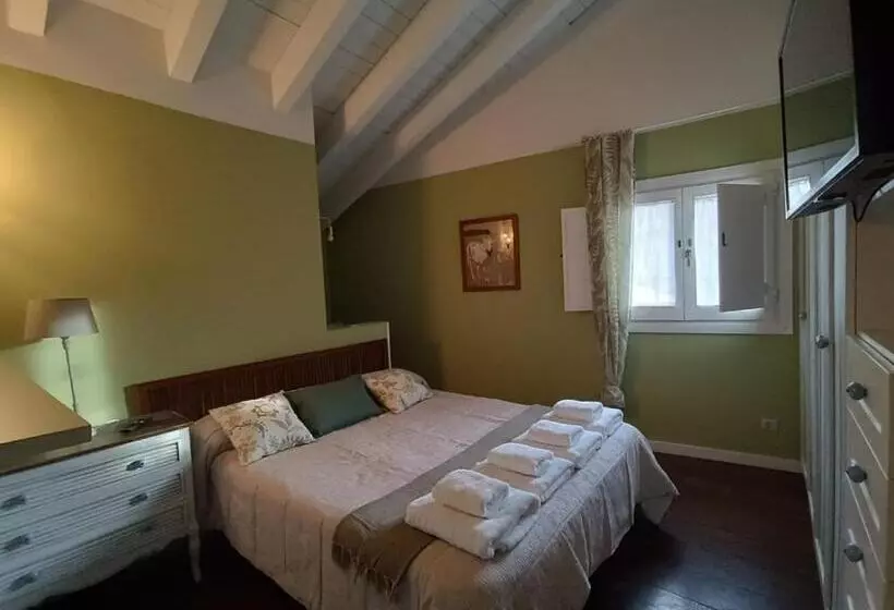 Petit Hotel De Riu