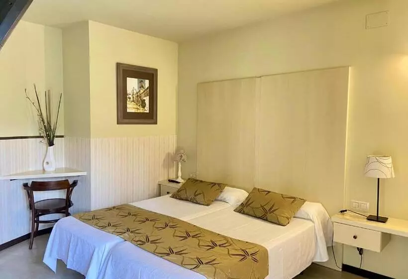Petit Hotel De Riu