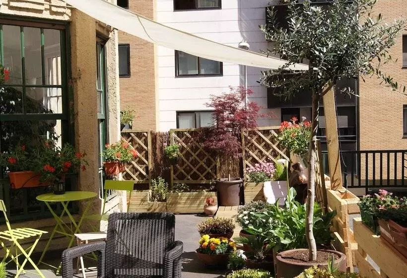 Aloha Hostel
