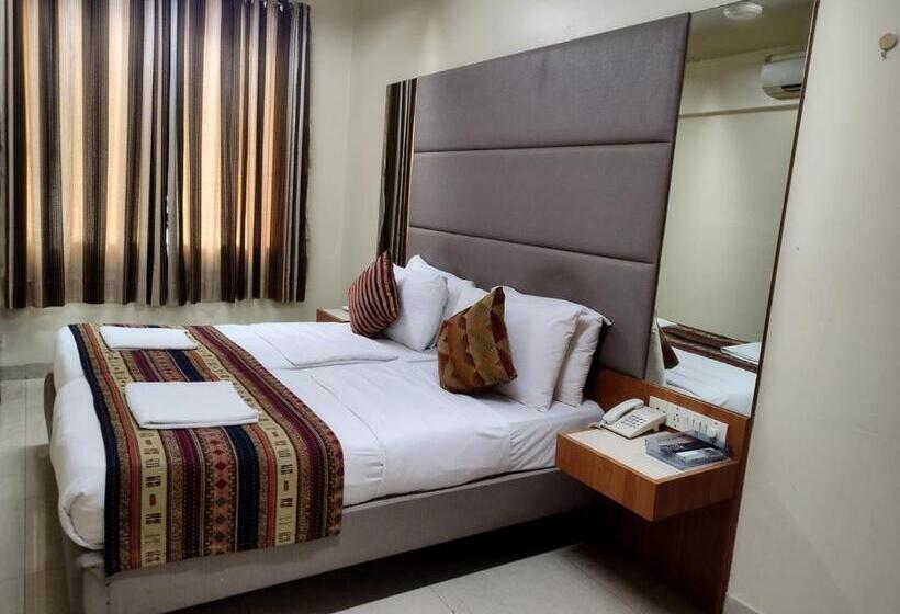 בית מלון כפרי Empire