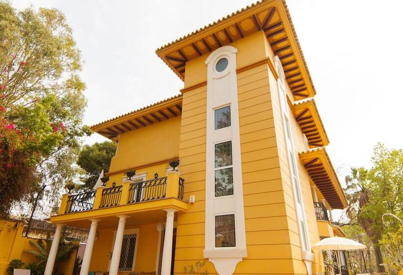 هتل Boutique Villa Lorena By Charming Stay Adults Recommended