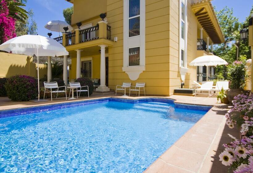 هتل Boutique Villa Lorena By Charming Stay Adults Recommended