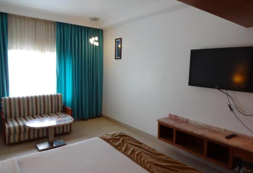 בית מלון כפרי Karai