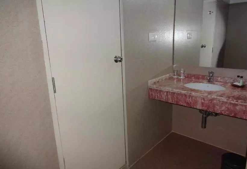 Hotel Karai