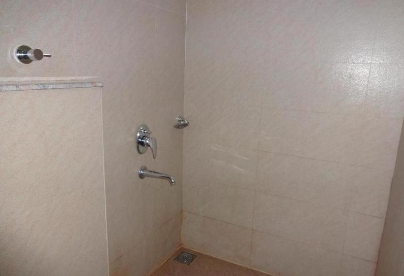 בית מלון כפרי Karai