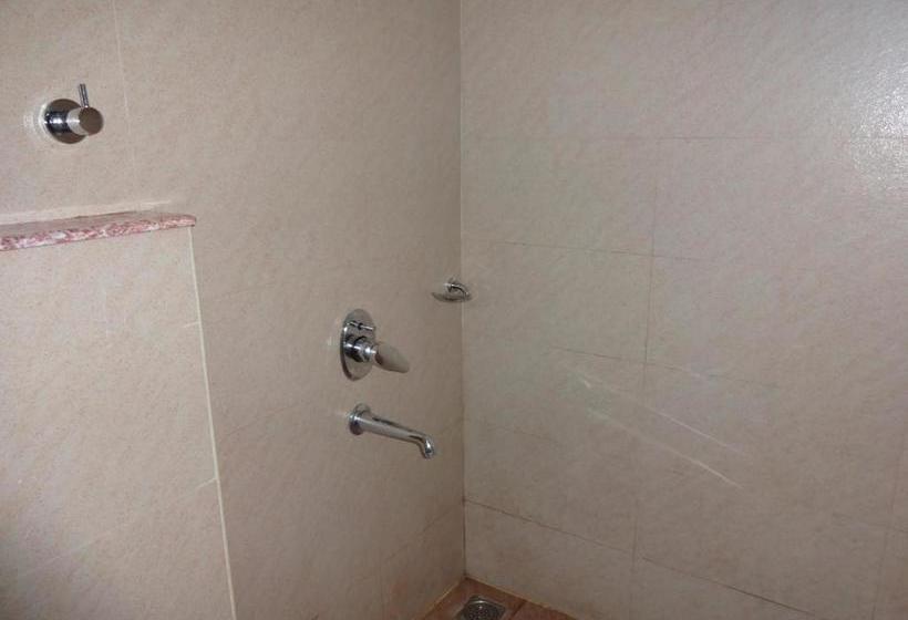 בית מלון כפרי Karai