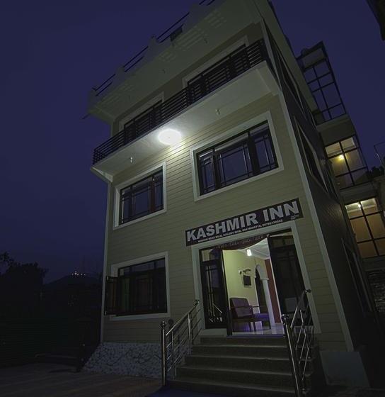 בית מלון כפרי Kashmir Inn