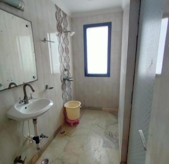 Laxman Resort By The Golden Taj Group &hotels