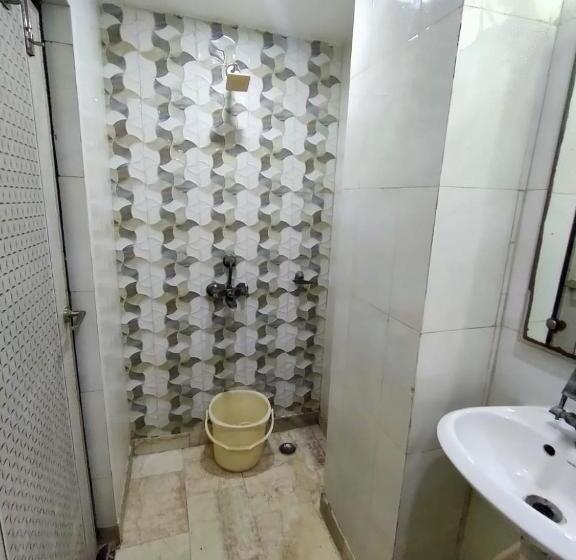 Laxman Resort By The Golden Taj Group &hotels