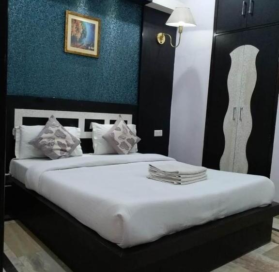 Laxman Resort By The Golden Taj Group &hotels