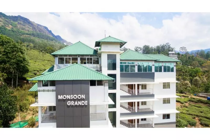 Hotel Monsoon Grande