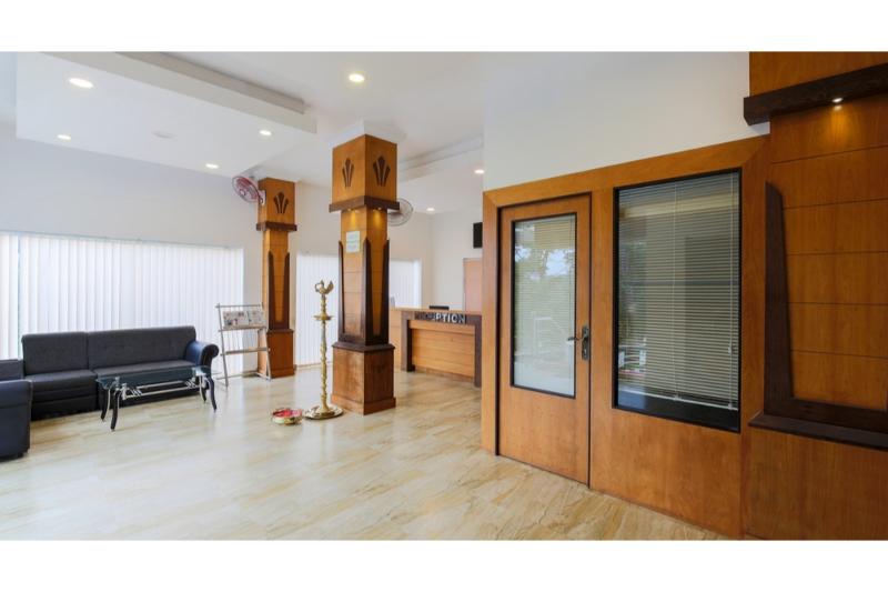 ホテル Monsoon Grande