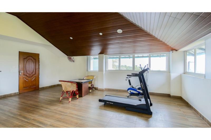 ホテル Monsoon Grande