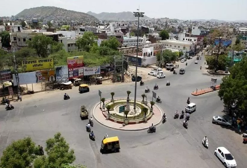 ホテル Treebo Trend Orbit,udaipur