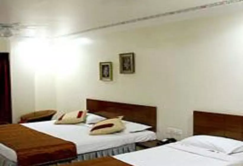ホテル Treebo Trend Orbit,udaipur