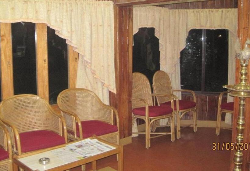 בית מלון כפרי Poopada